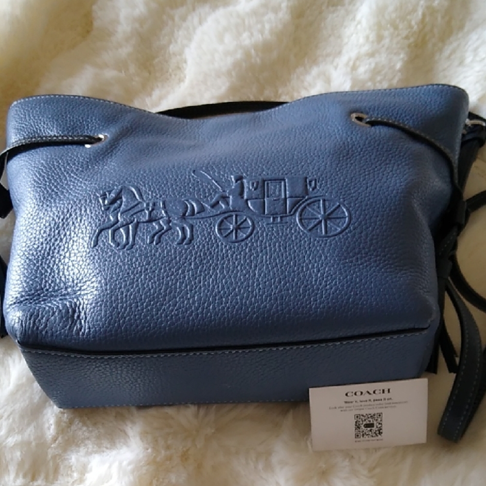 Beautiful Leather Coach Andy Crossbody with Embossed Horse & Carriage - NWOT